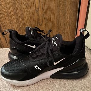 Nike Air Max 270